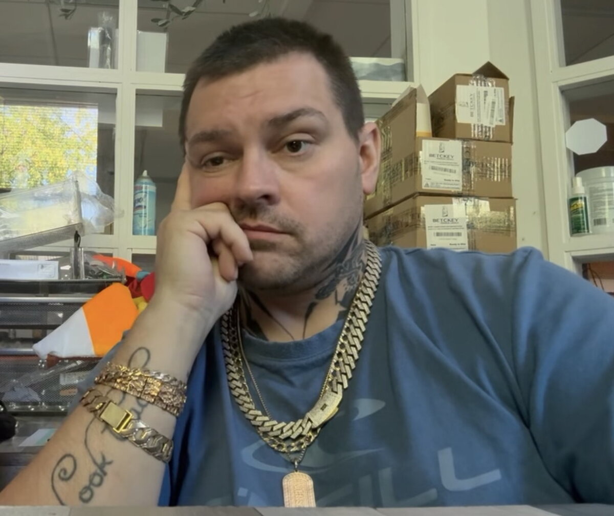 Éric Barrette, president of extreme liquidation, during a video where he updates the situation on August 15. traders heavily affected extreme liquidation
